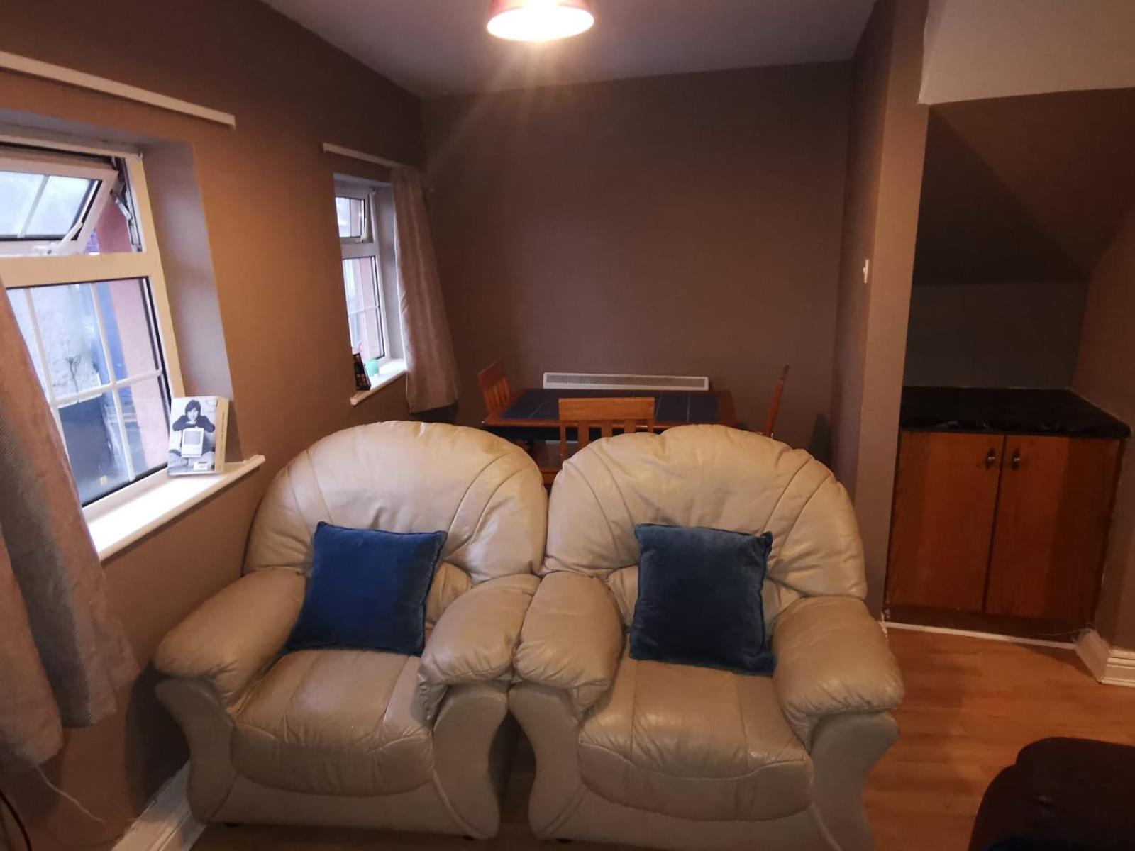 Sally 4 Galway Ngoại thất bức ảnh